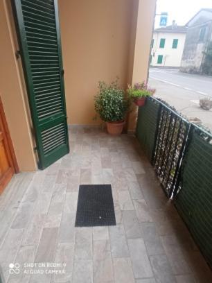 King Private Room Tra Arte Mare Campagna إِمبولي المظهر الخارجي الصورة